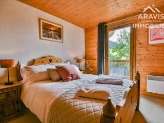 Chalet spacieux avec balcon sud, 8 pers, 4 ch, proche pistes et commerces, équipements modernes ! - FR-1-391-158 - Le Grand-Bornand - 1