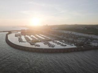 Stunning modern space with harbour views & free parking - Brighton & Hove - 2