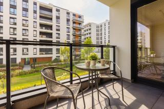 Cosy Apartment Białej Floty with Parking by Noclegi Renters - Warsaw - 7