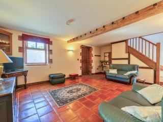 Hidden Gem in Stunning Location - Pass the Keys -  - 6