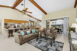 BRAND NEW RENTAL, Heated Pool & Spa, DIRECT Gulf access - Villa Bimini Breeze - Roelens Vacations - Cape Coral - 3