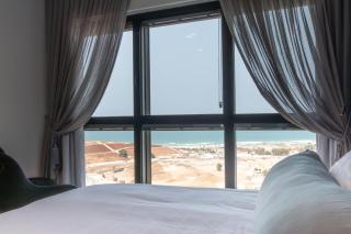 3BR SeaFront APT Prestigious Tower l Mamad - 4