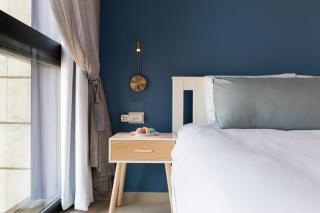 3BR SeaFront APT Prestigious Tower l Mamad - 2