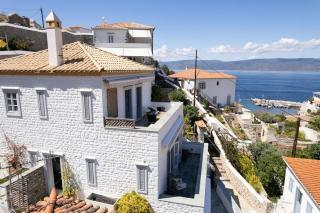Kaminia Views - Hydra - 0