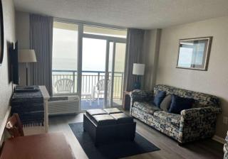 Updated One Bedroom Condo- Boardwalk Resort Unit 837 - Direct Oceanfront! Sleeps 8! - Myrtle Beach - 0