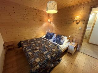 Chalet spacieux rénové - 8 pers, 3 étages, garage, WiFi, proche navettes et centre - FR-1-198-220 - Châtel - 2