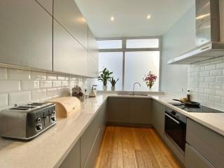 2Bdr Modern Apartment in Hammersmith West London - Londra - 2