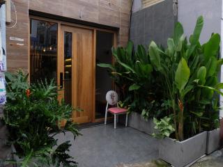 HALF Coffee N Dorm - Ho Chi Minh - 0