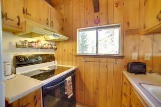 Mammoth Lakes Condo with Fireplace and Mountain Views - Mammoth Lakes - 5