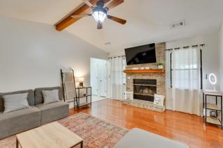 Bright Lynn Haven Home with Screened Porch and Yard! - 7