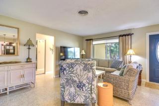 4 Mi to Dog Beach Largo Home with Pool and Hot Tub! - Largo - 7