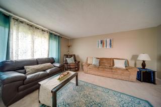 Richmond Heights Retreat with Patio and Fire Pit! - Richmond Heights - 4