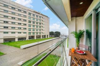 Ocean Front 2bed Luxury w/ Elevator Parking WI-FI - Matosinhos - 0