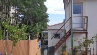 HAUT DE VILLA au MONT ST CLAIR VUE EXCEPTIONNELLE MER et FORÊT terrasses, piscine, pétanque, solarium privés - 3