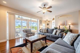 Heated Pool and Spa, Sleeps 6 - Villa Cayman - 8