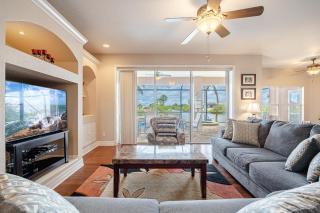 Heated Pool and Spa, Sleeps 6 - Villa Cayman - 6