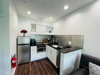 Sonsak - Unit 4 - Charlottesville - 4