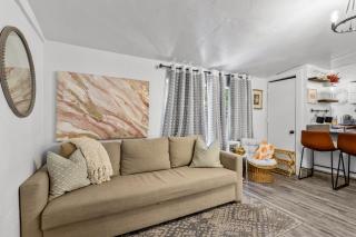 5 minute walking to downtown, NAU, coffee shops, shopping, parks and more! - Flagstaff - 3