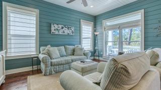 Shades of Blue - Beautiful 4 bedroom home in Blue Mountain Beach - Santa Rosa Beach - 2
