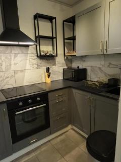 Studio Apartment in Kew - 2