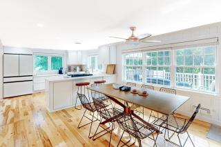 Cape Harbor Hideaway - 7