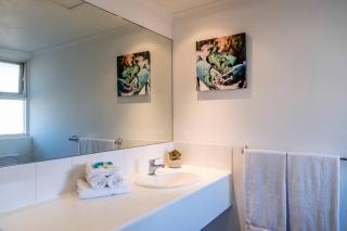 Glenelg Central Studio Aqua - Glenelg - 2