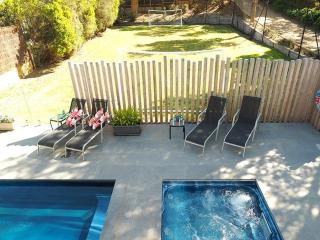 BLAIRGOWRIE POOLSIDE....resort style living - Blairgowrie - 0