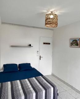 L'ESCALE, Chambre dans appartement partagé, bedroom in shared appartment - Pointe-à-Pitre - 5