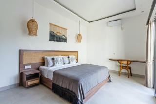 Villa Celestial Brand New Enchanting 2 BR with Aircon Living Canggu - Canggu - 3