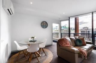 Yarra River Retreat - A Central Gateway on Flinders - 5