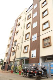 S M RESIDENCY HOTEL - 8