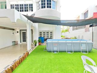 527 BeachHouse l 5 bedroom with swimming pool - 3min walk to the beach - 5