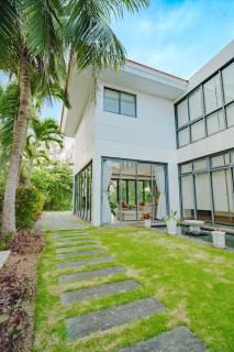 Villa and apartment in ocean resort Da Nang by JT group"free pick up" - 4