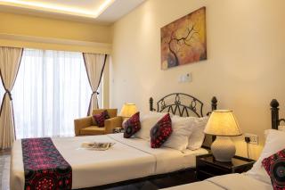 Sentrim Castle Royal Hotel - 1