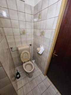 Monteurwohnung für7-8 Personen - 2