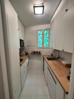 L.C. GrandTour Paris - 8