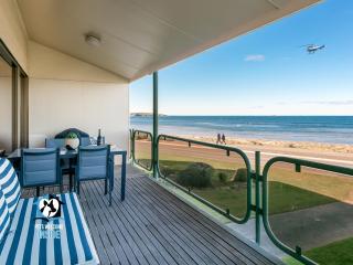 Beautiful Sea Front 3BR with Great Views - Encounter Bay - 3