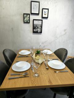 Rea Home Apartment - Modern & Stylish Stay - Sofia - 3