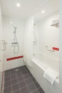 Park Inn by Radisson Hotel Astana - 1