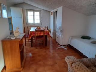 Appartamento Mansardato con 2 Camere da Letto - Muggiò - 1