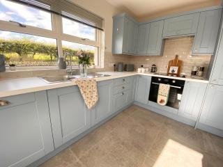 NEW The Gate Lodge at Dunnanew - 4 Star- Sleeps 5 - Seaforde - 2