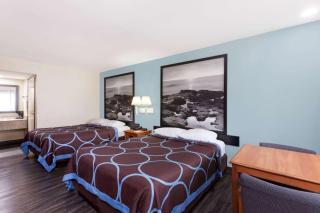 Super 8 by Wyndham El Cajon San Diego - El Cajon - 1