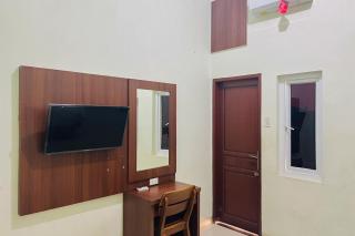 Teratai Residence Mitra RedDoorz - Medan - 6
