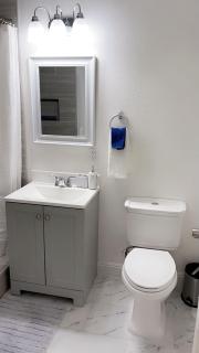 Guest House , 5 min away from LAS Airport. - 1