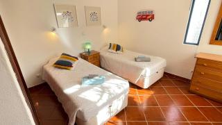 Superb apartment with patio and direct access to pool - Alvor - 3