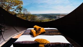 LES 7 MEUSES - Restaurant & Hébergements HÔTELIERS - INSOLITES - WELLNESS - GÎTES - 9