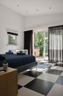Spacious Comfort Villa Vera with hottub - Zeewolde - 5
