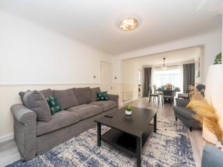 Pass the Keys Spacious 4 Bed House Free Parking Near Station - Bexleyheath - 3