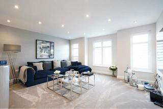Modern 3 bed Entire House, Gym & Underfloor Heating - Hersham - 1