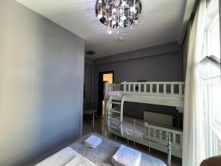 Rose Garden Palace - 2